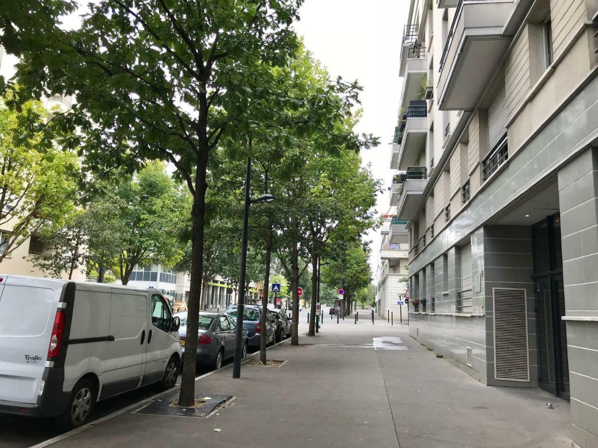F2 Paris 10Eme Gare Du Nord - Stade De France - Parking Saint-Denis  Eksteriør bilde